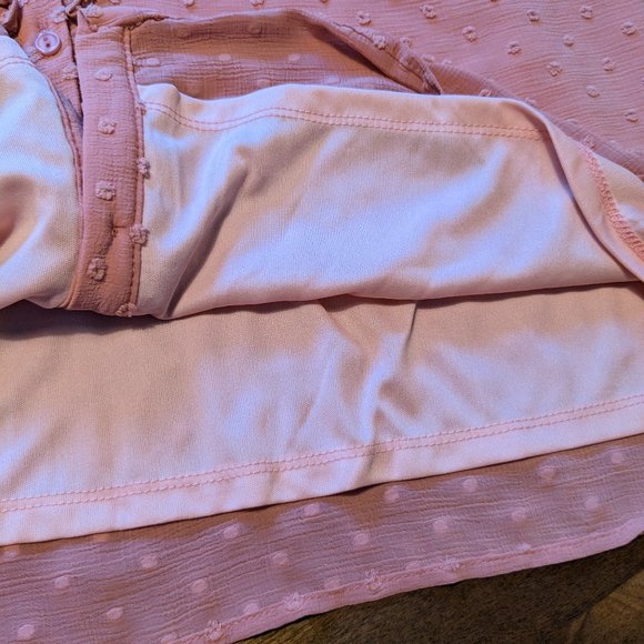 NWT Gibsonlook Short Sleeve Swiss Dot Full Placket Blouse, Mauve, Large - Picture 11 of 12